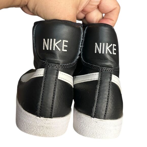 Nike Blazer 77 Black & White Sneakers Size 7Y - Picture 8 of 16
